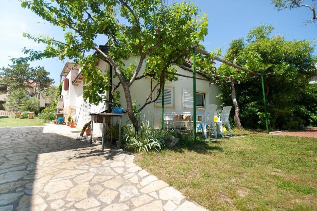 Sunny Grandma'S Garden Apartment Baška Εξωτερικό φωτογραφία